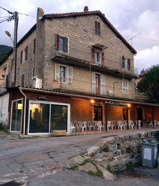 95m2 au calme à 25mn AJACCIO, plages, linge inclus Ucciani Extérieur photo